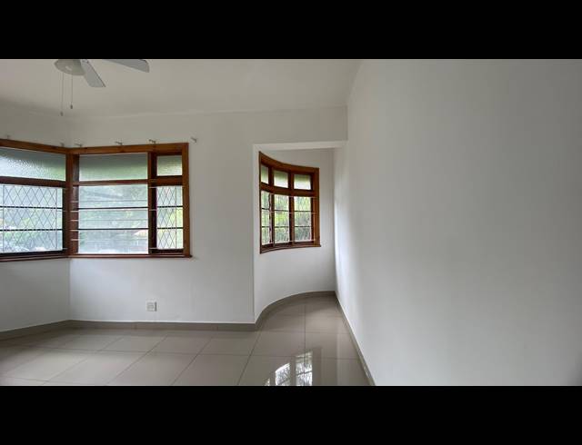 2 BEDROOM FLAT FOR SALE IN GLENWOOD